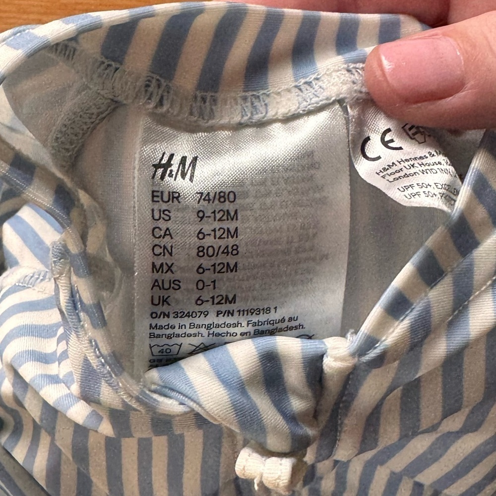H&M Blue and White Striped Baby Onesie - Picture 4 of 4